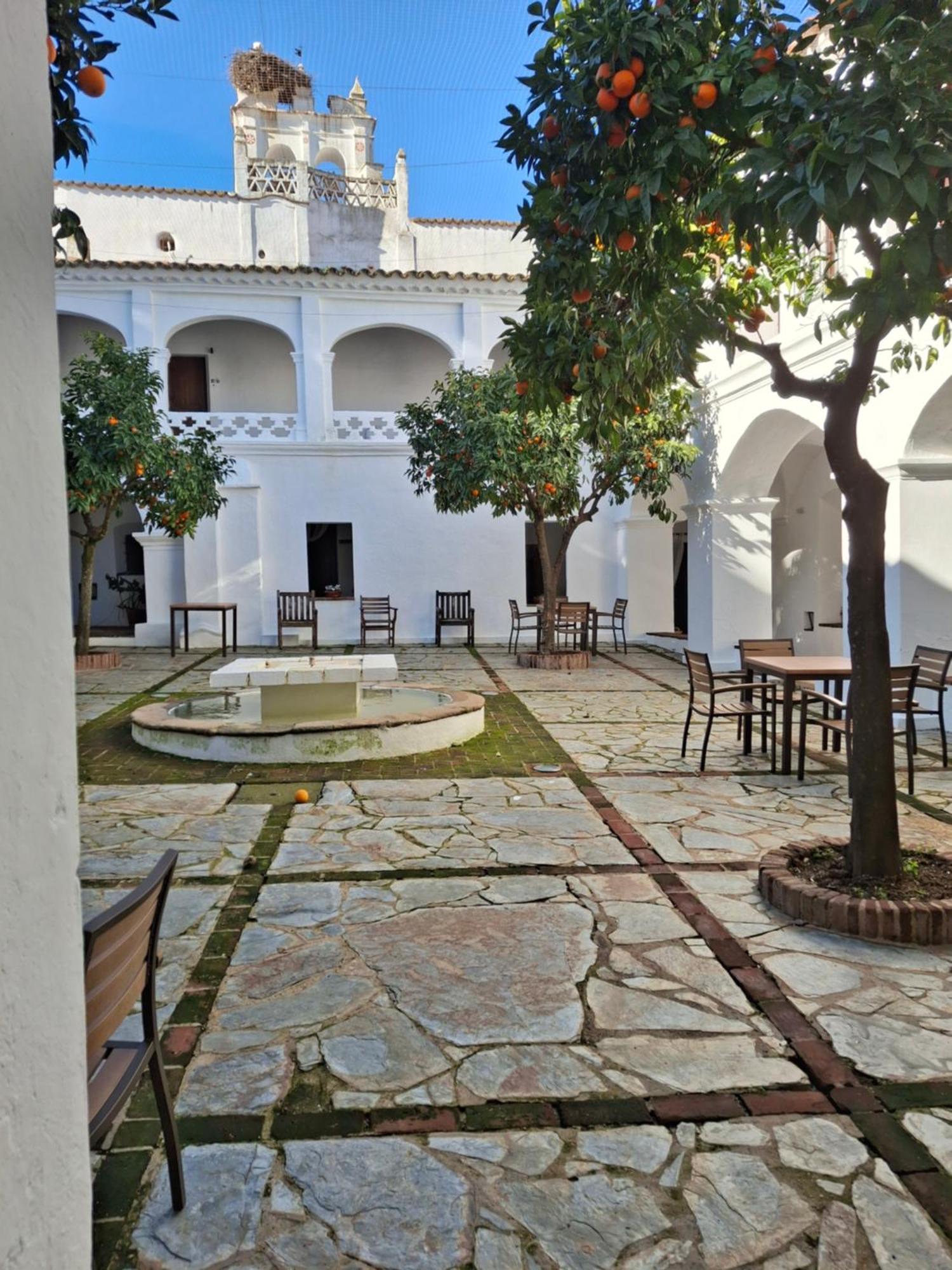 Hospederia Convento De La Parra, 06176 (Adults Only) Hotel La Parra  Exterior photo