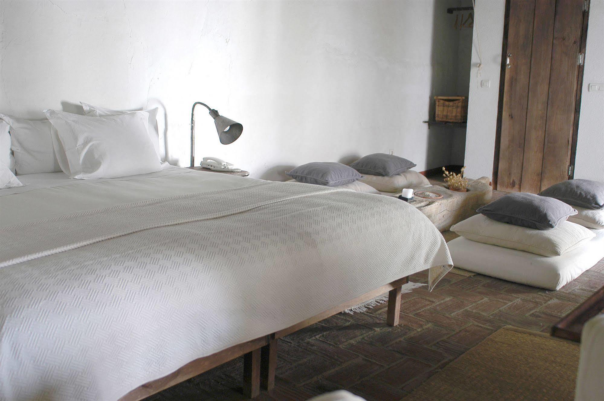 Hospederia Convento De La Parra, 06176 (Adults Only) Hotel La Parra  Exterior photo